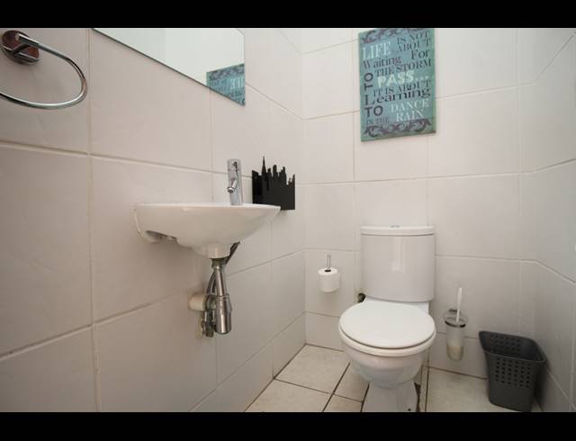 3 BEDROOM HOUSE FOR SALE IN KENSINGTON